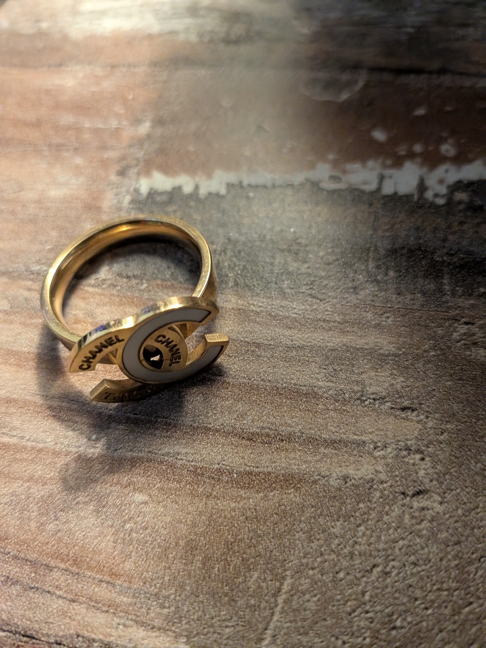 Stainless Steel Size 8 Gold & White Logo Ring - Picture 2 of 4